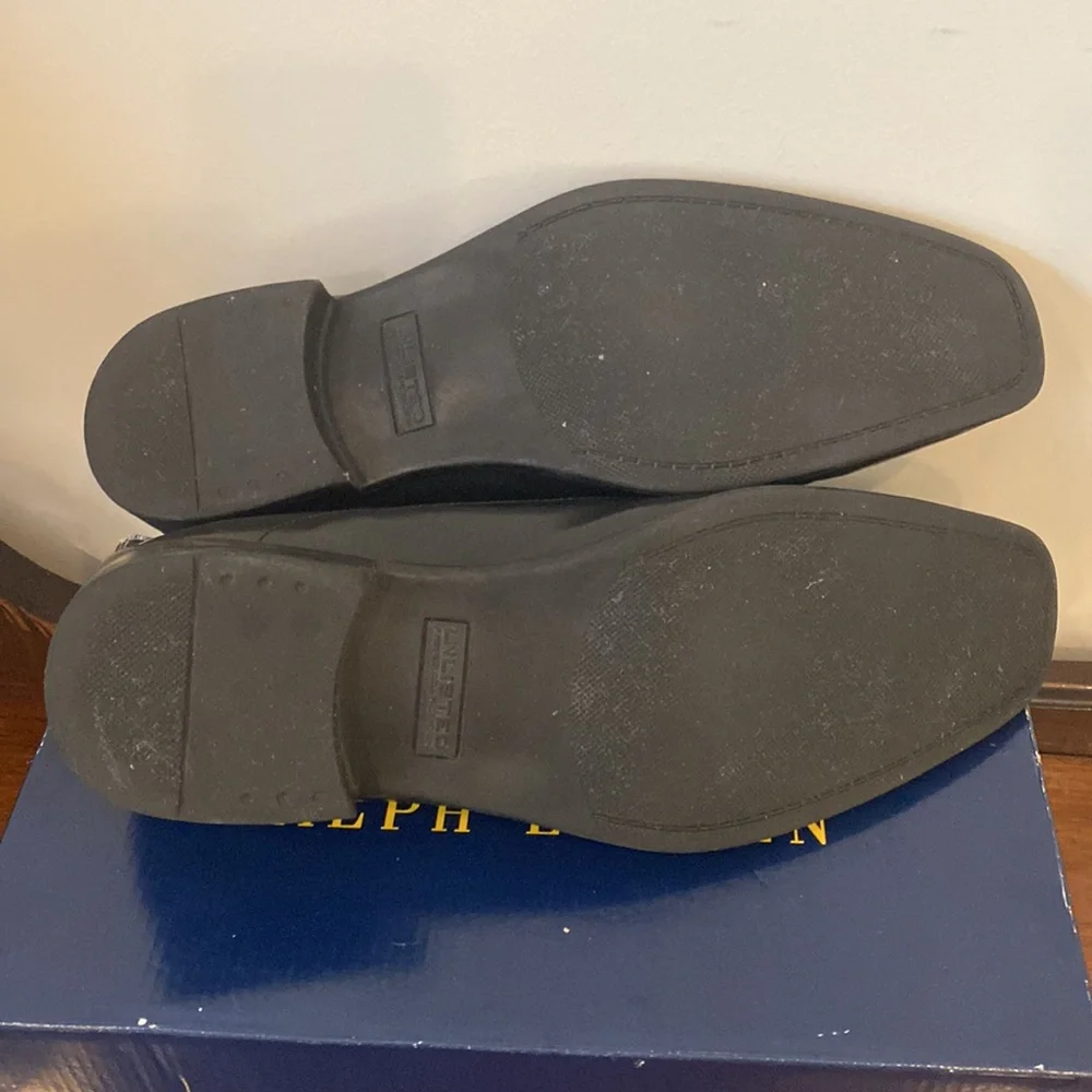 14;09 - Kenneth Cole Unlisted Slip on Loafers